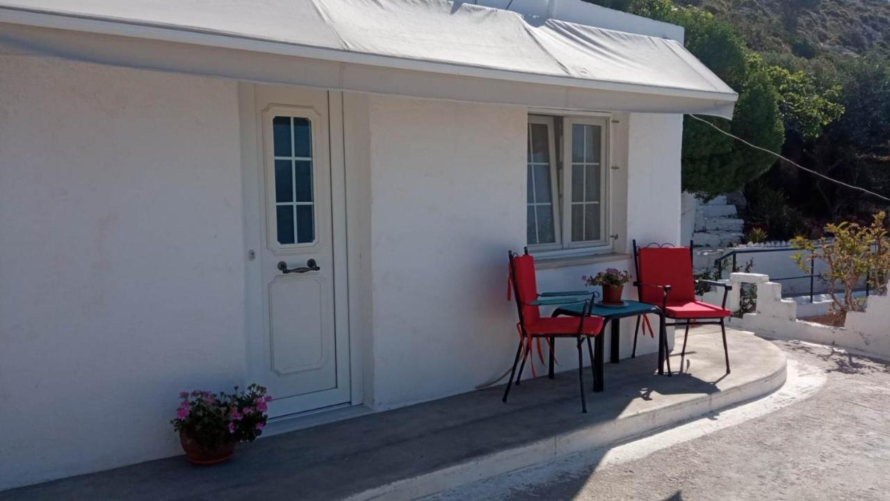 Sweet Home With Two Beds -One Single Room- With Beautiful View! Agia Marina  Exteriör bild